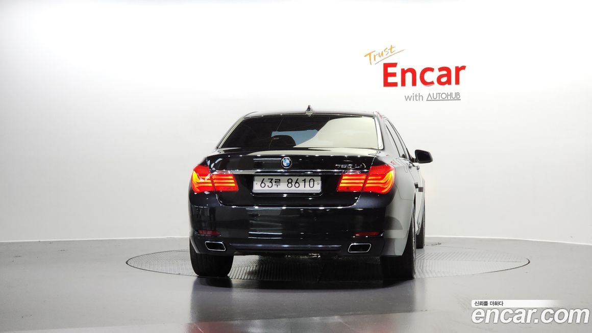 BMW 7-Series 2011