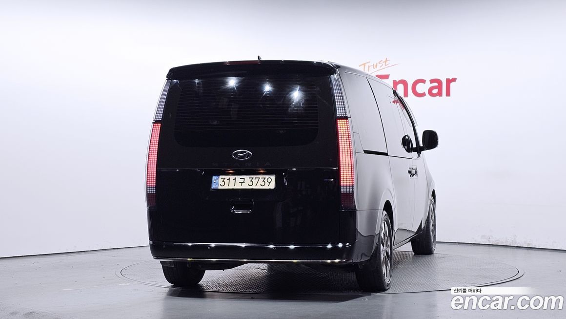 Hyundai Staria 2023