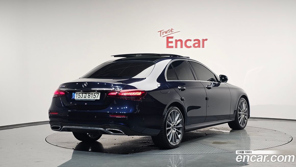 Mercedes-Benz E-Class 2021