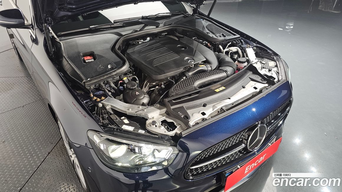 Mercedes-Benz E-Class 2021