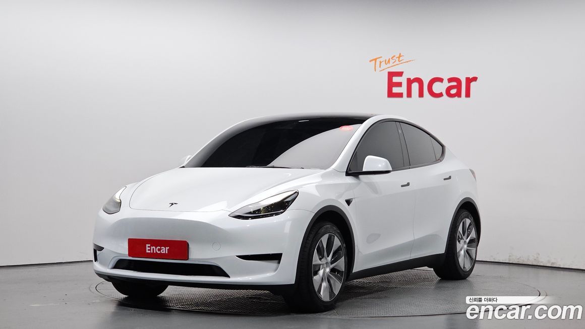 Tesla Model Y 2023