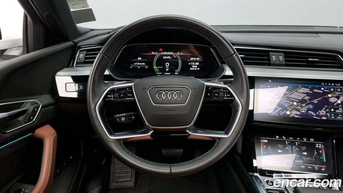 Audi Q8 e-tron 2024