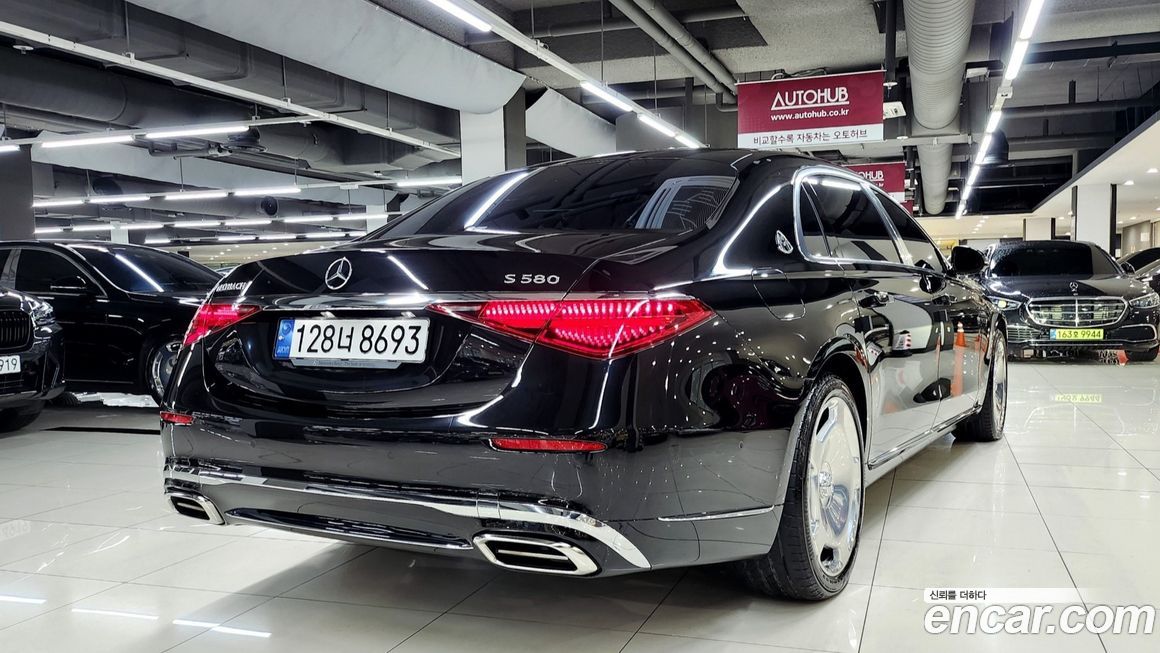 Mercedes-Benz S-Class 2023