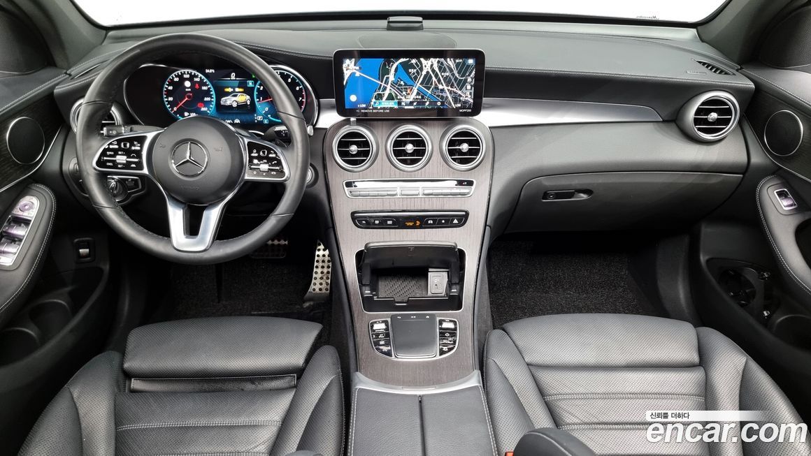 Mercedes-Benz GLC-Class 2023