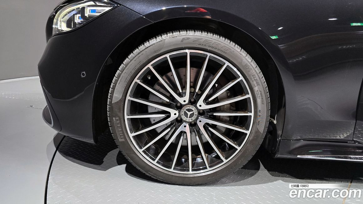 Mercedes-Benz S-Class 2022