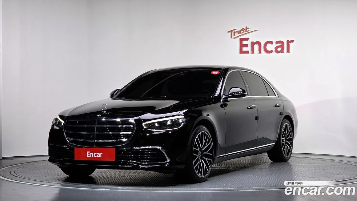 Mercedes-Benz S-Class 2024