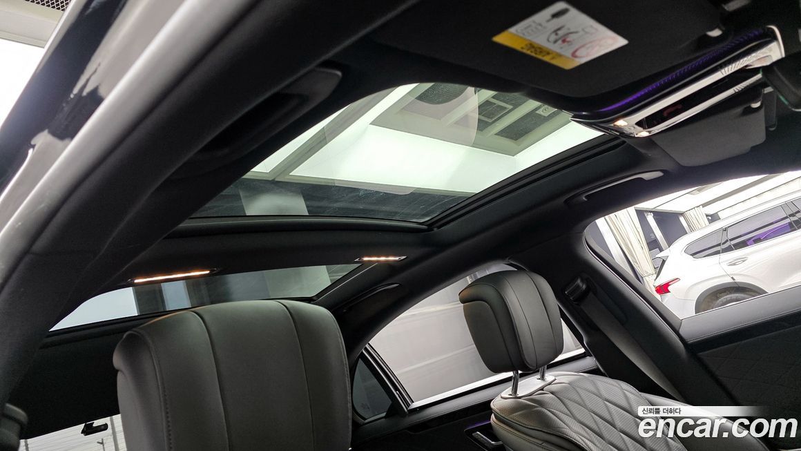 Mercedes-Benz S-Class 2024