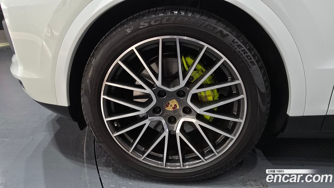 Porsche Cayenne 2022