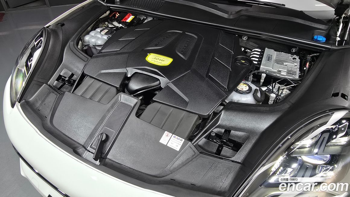 Porsche Cayenne 2022