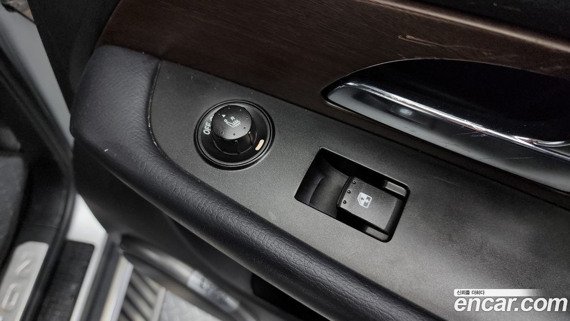 KG_Mobility_Ssangyong Rexton 2013