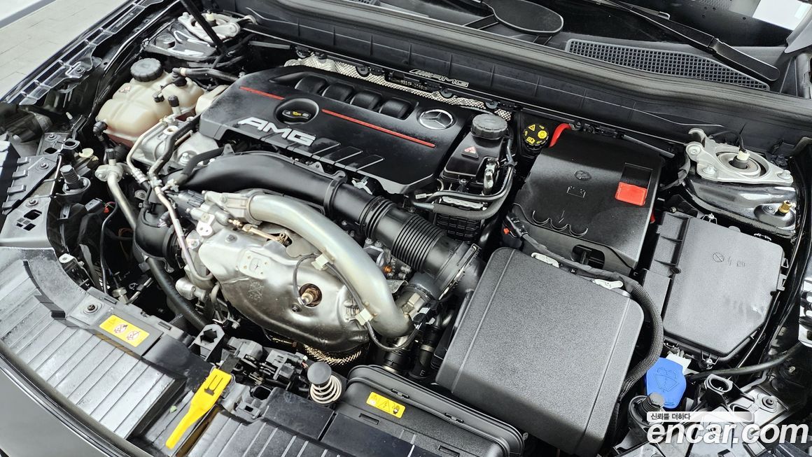 Mercedes-Benz GLB-Class 2023