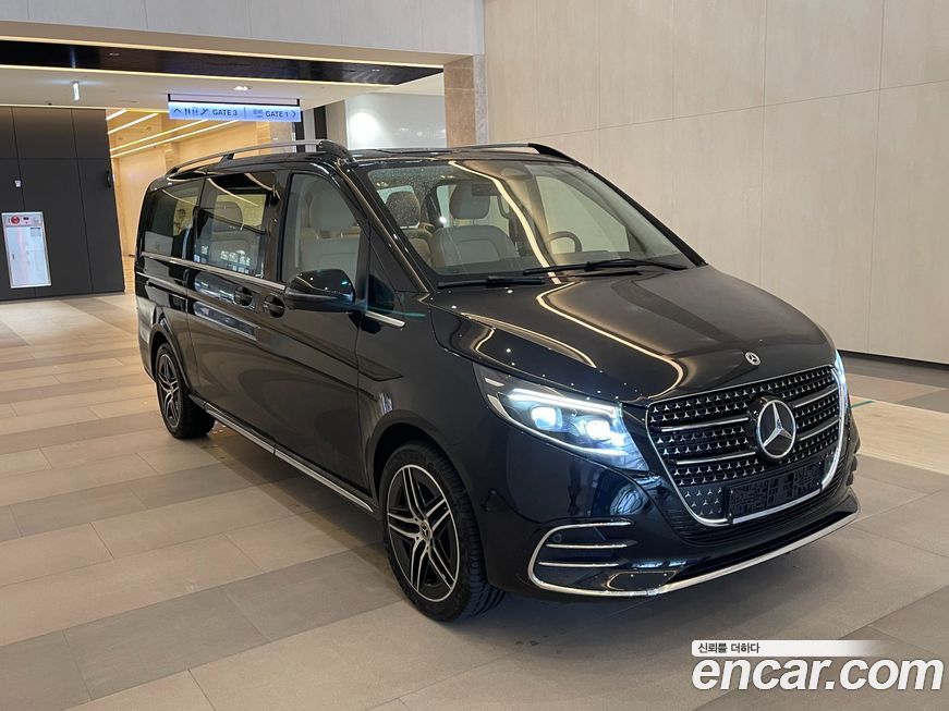 Mercedes-Benz V-Class 2025