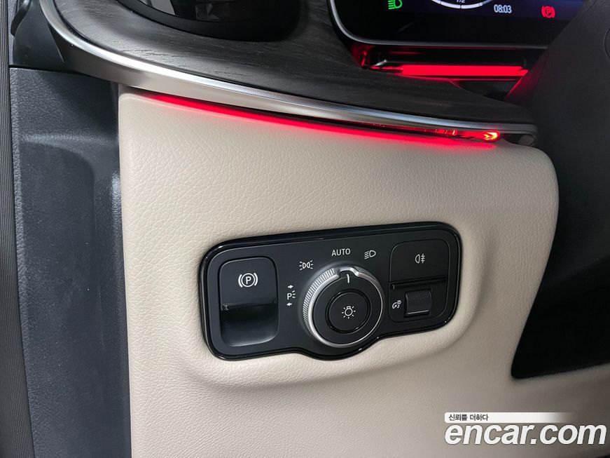 Mercedes-Benz V-Class 2025