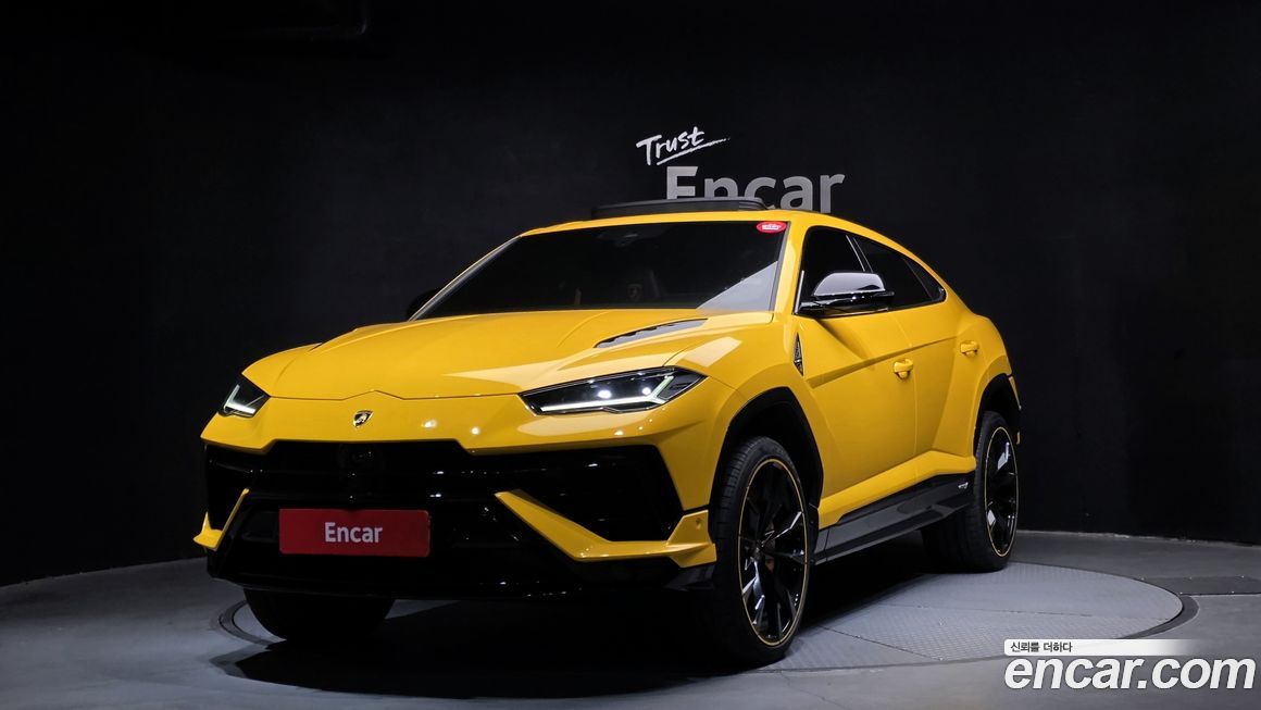 Lamborghini Urus 2024