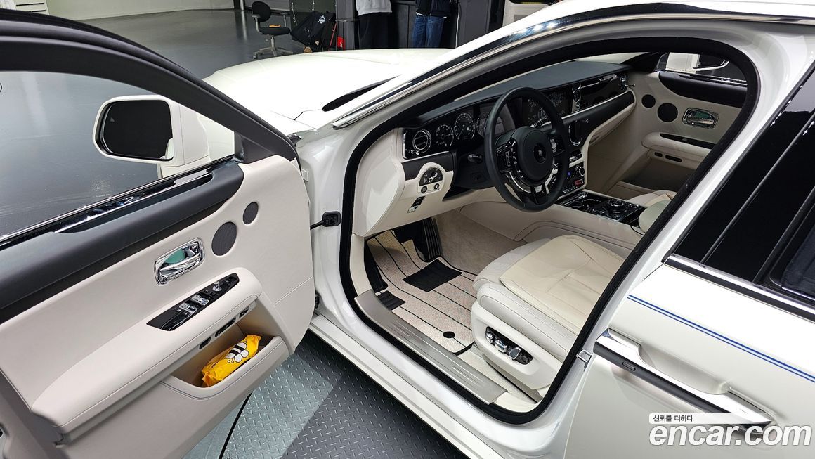 Rolls-Royce Ghost 2022