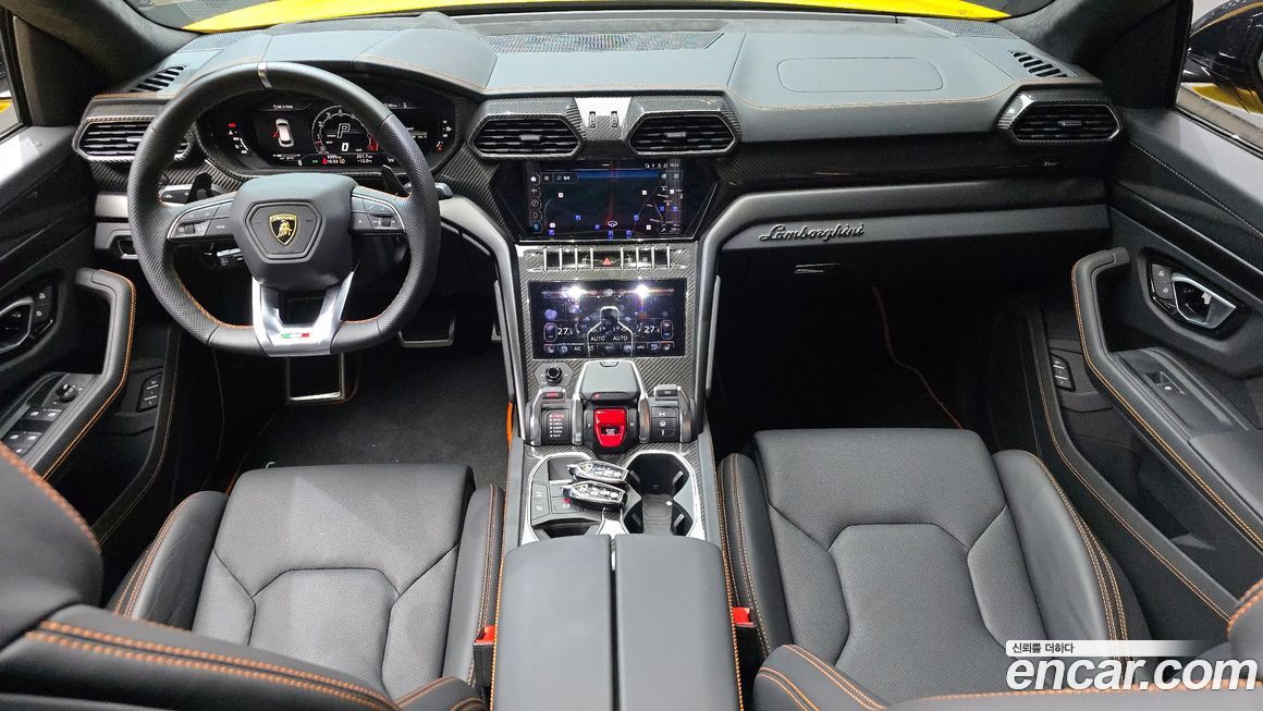 Lamborghini Urus 2024