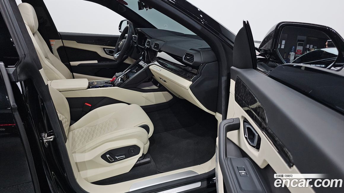 Lamborghini Urus 2020