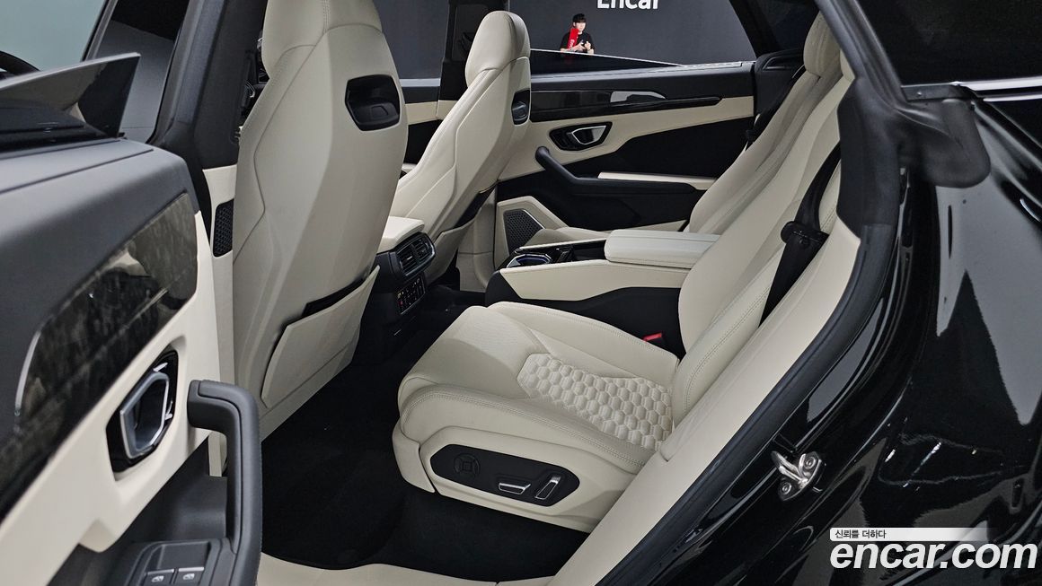 Lamborghini Urus 2020