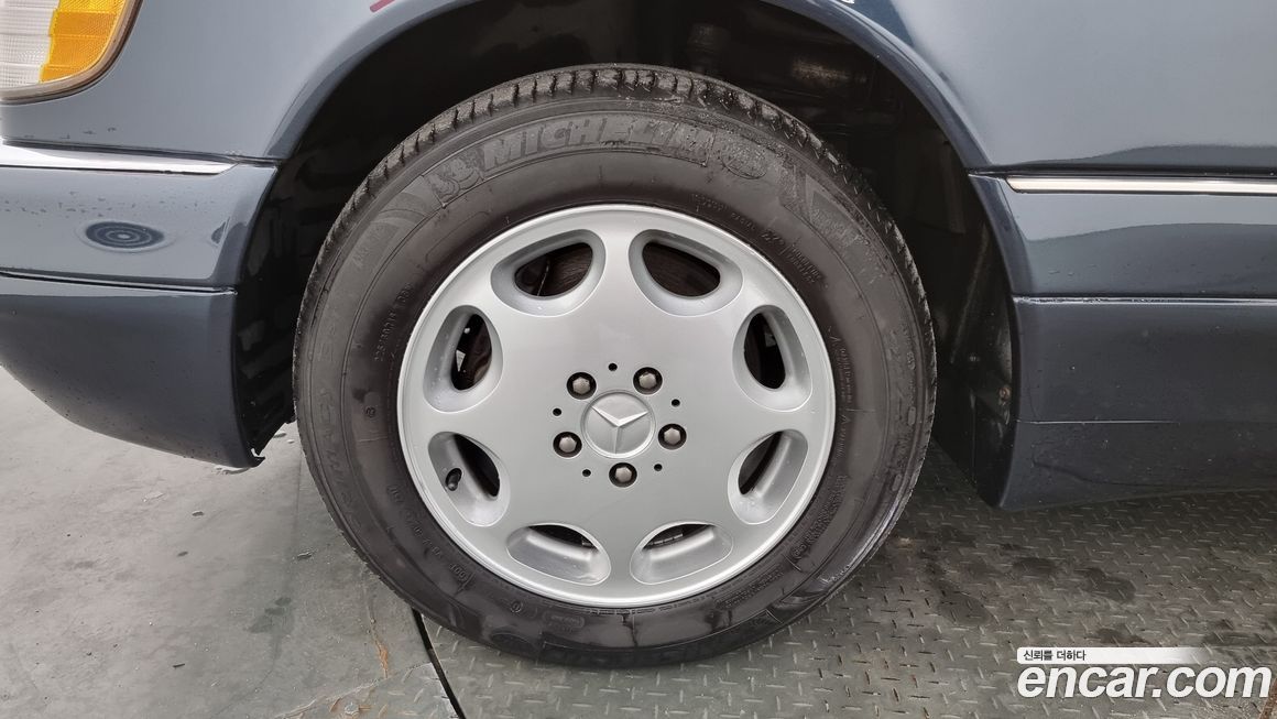 Mercedes-Benz S-Class 1996