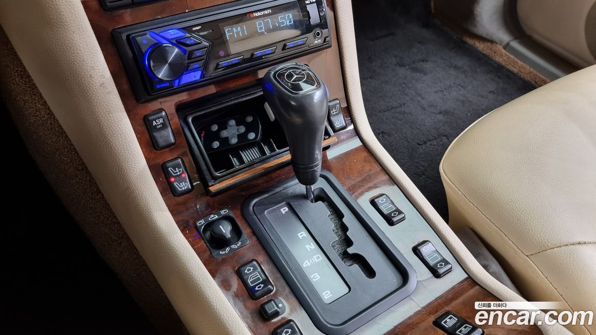 Mercedes-Benz S-Class 1996