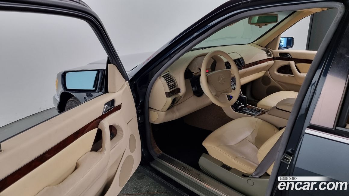 Mercedes-Benz S-Class 1996