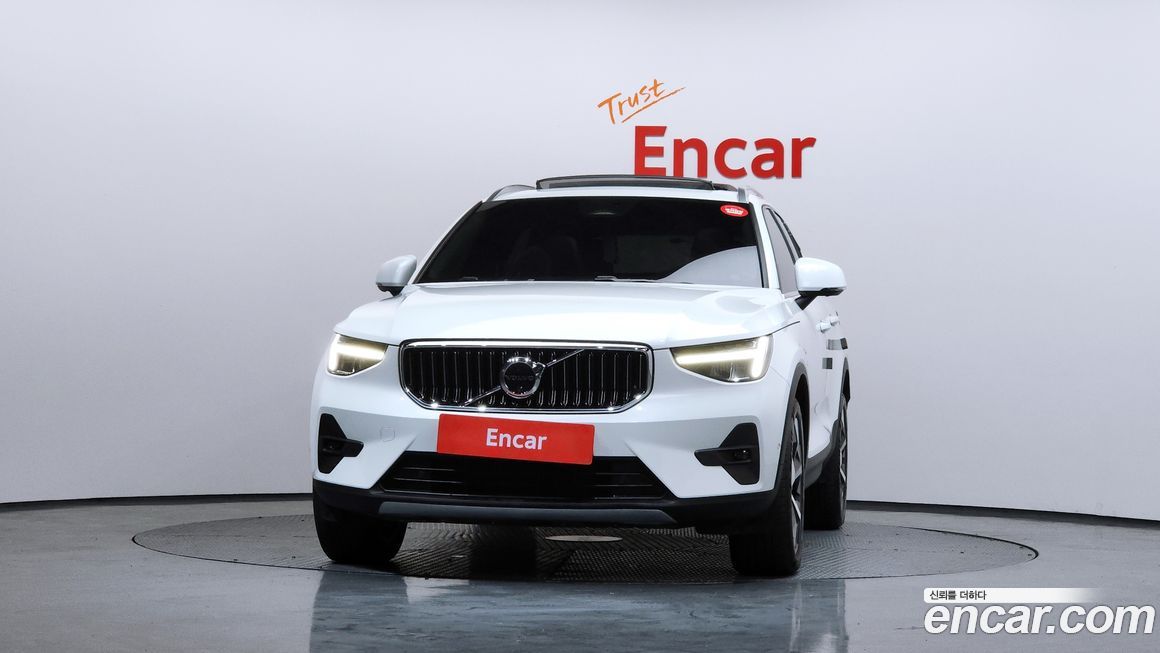 Volvo XC40 2023