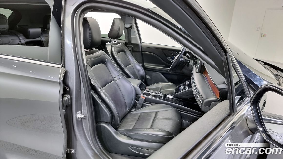 Lincoln Corsair 2021