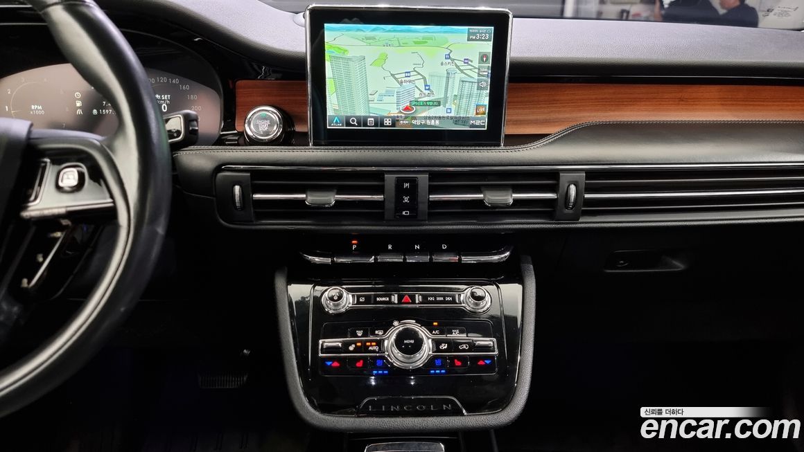 Lincoln Corsair 2021