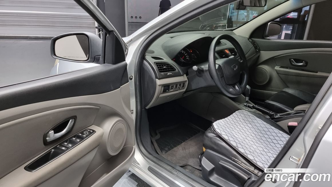 Renault-KoreaSamsung SM3 2011