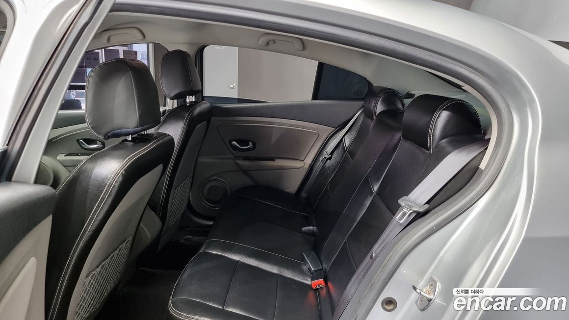 Renault-KoreaSamsung SM3 2011