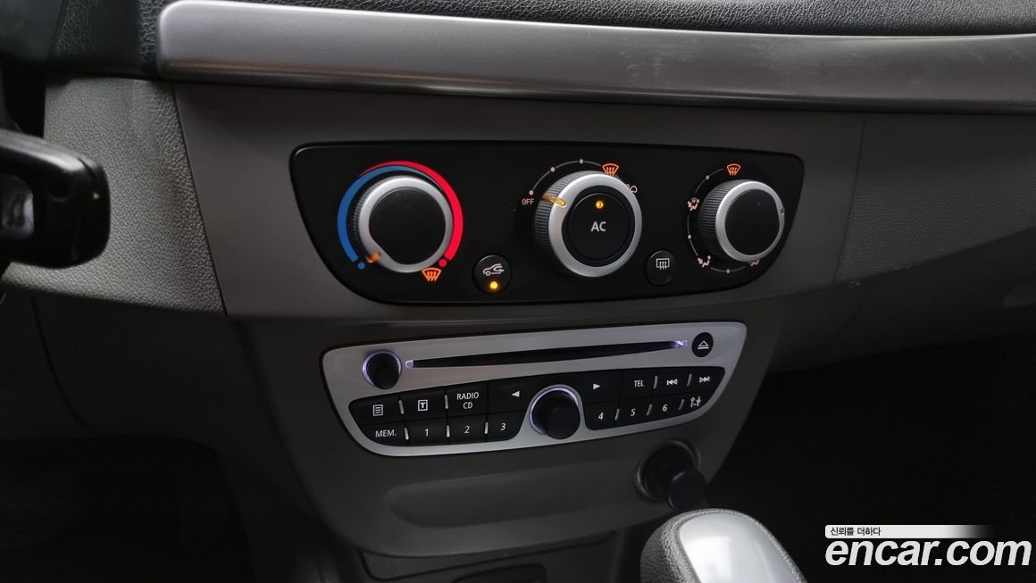 Renault-KoreaSamsung SM3 2011