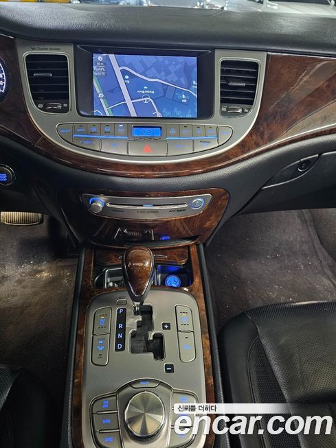 Hyundai Genesis 2009