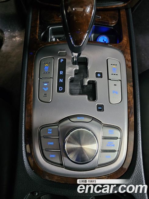 Hyundai Genesis 2009