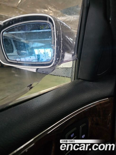 Hyundai Genesis 2009