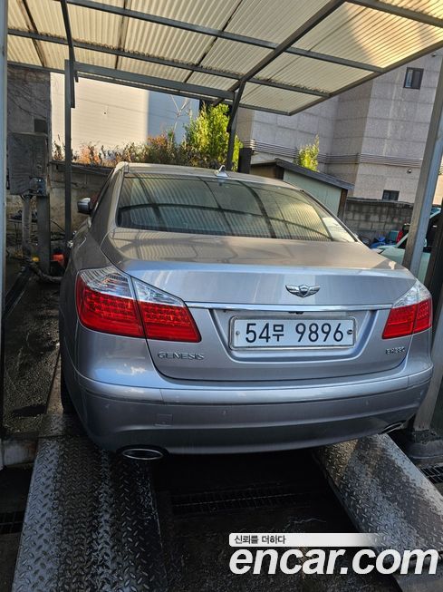 Hyundai Genesis 2009