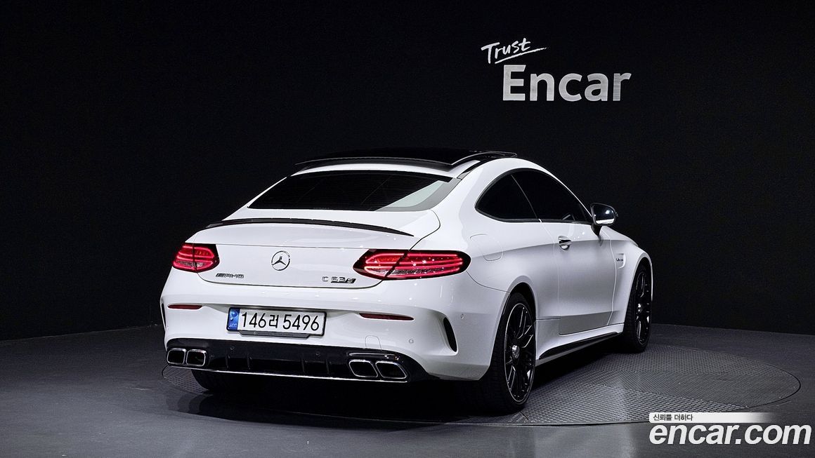 Mercedes-Benz C-Class 2021