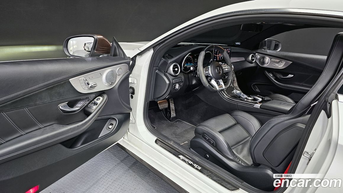 Mercedes-Benz C-Class 2021