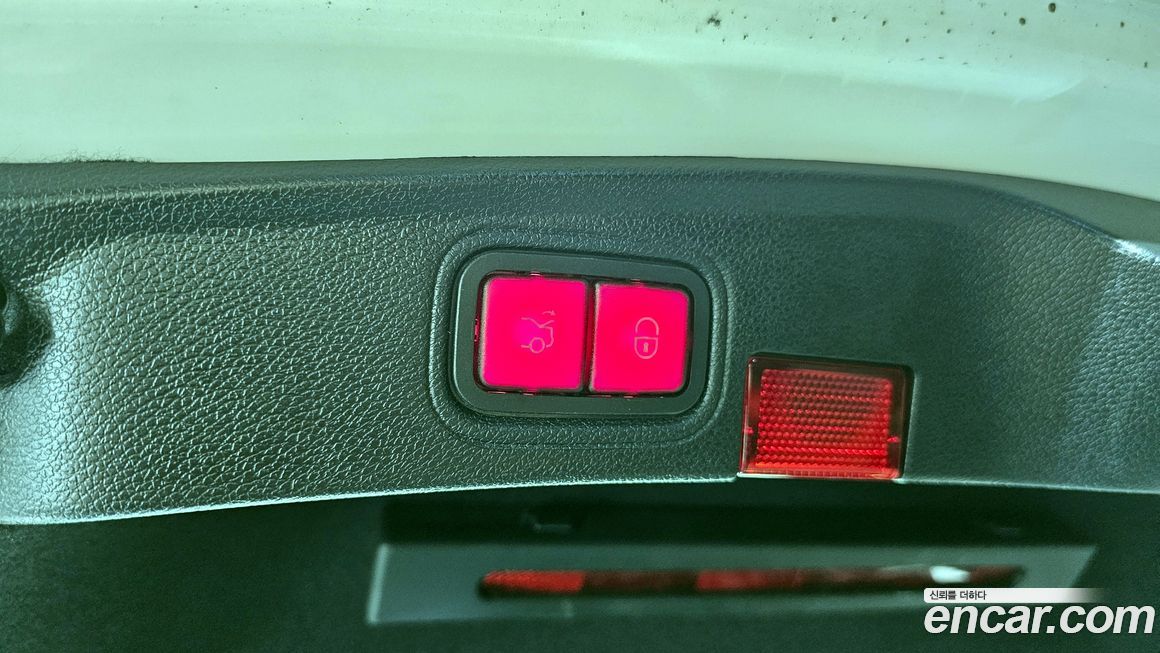 Mercedes-Benz C-Class 2021