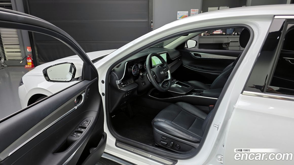 Hyundai Grandeur 2020