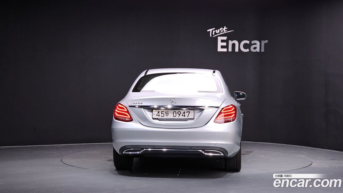 Mercedes-Benz C-Class 2016