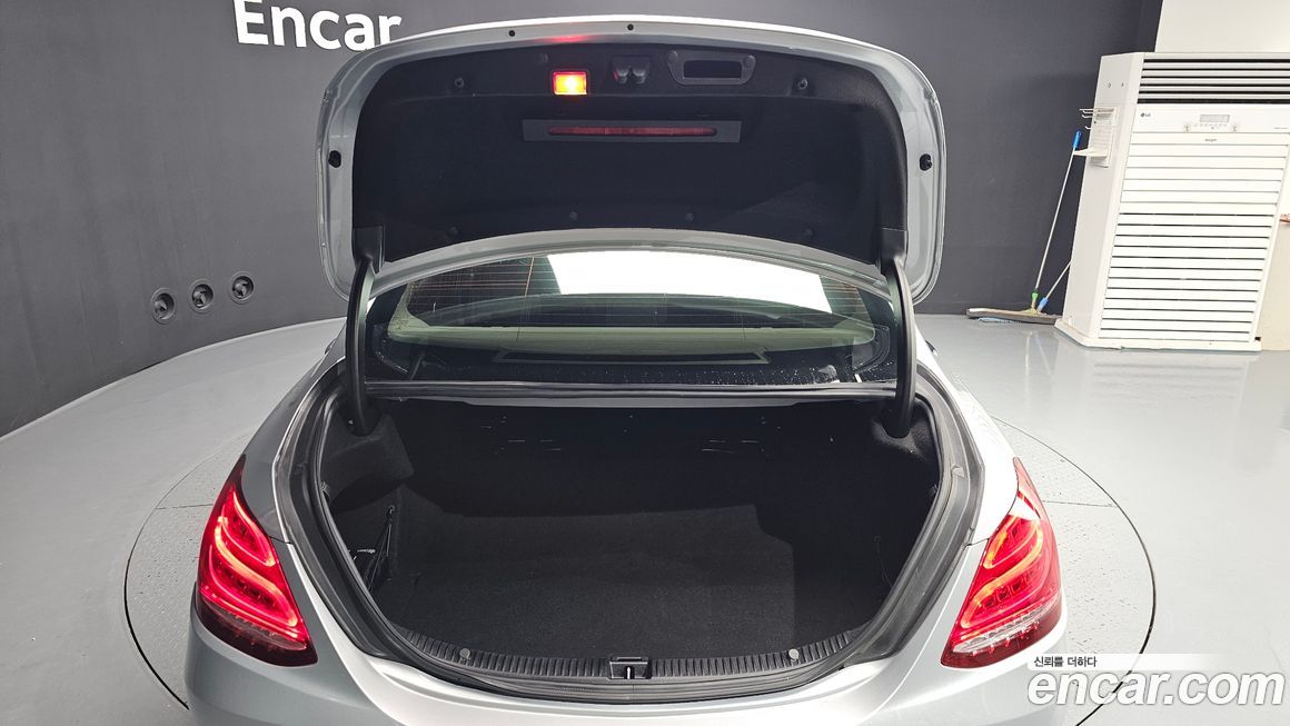 Mercedes-Benz C-Class 2016