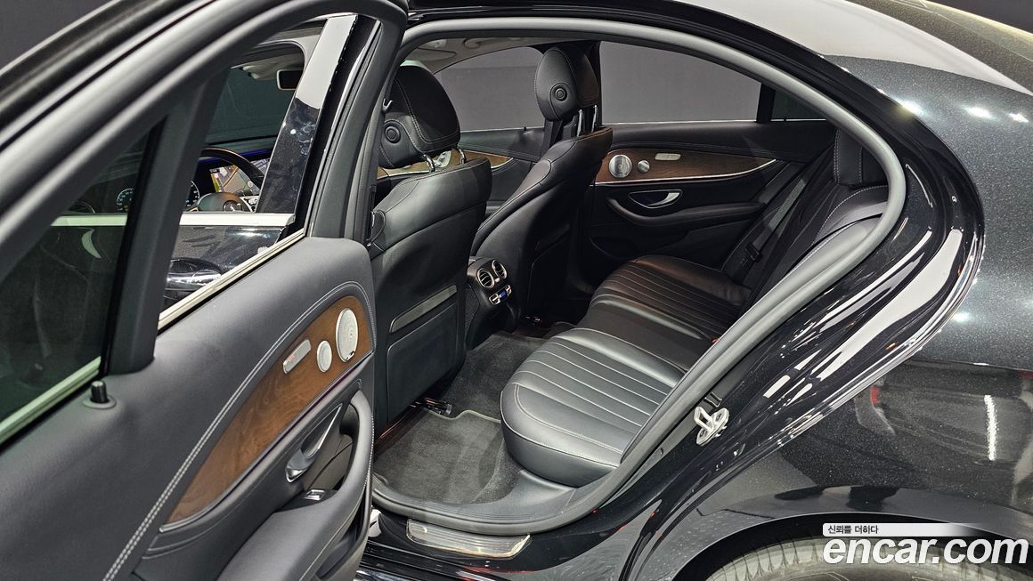 Mercedes-Benz E-Class 2020