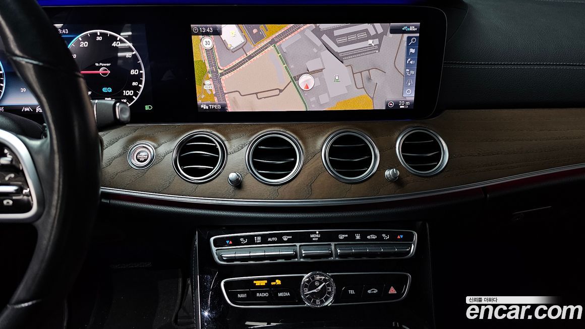 Mercedes-Benz E-Class 2020