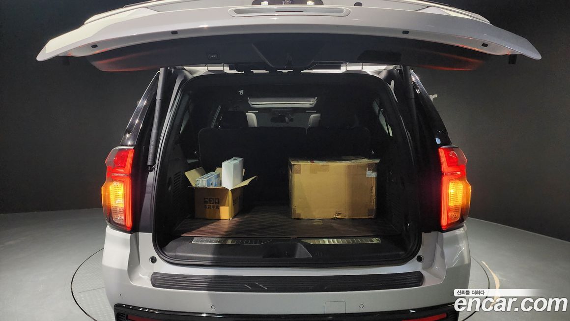 Chevrolet Surburban 2021