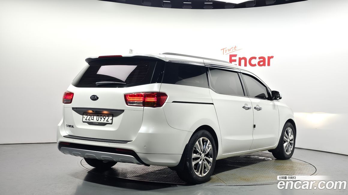 Kia Canival 2016