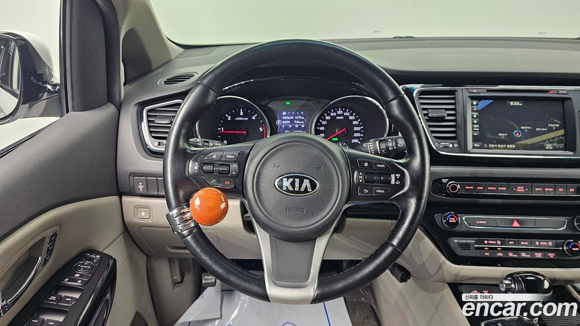 Kia Canival 2016