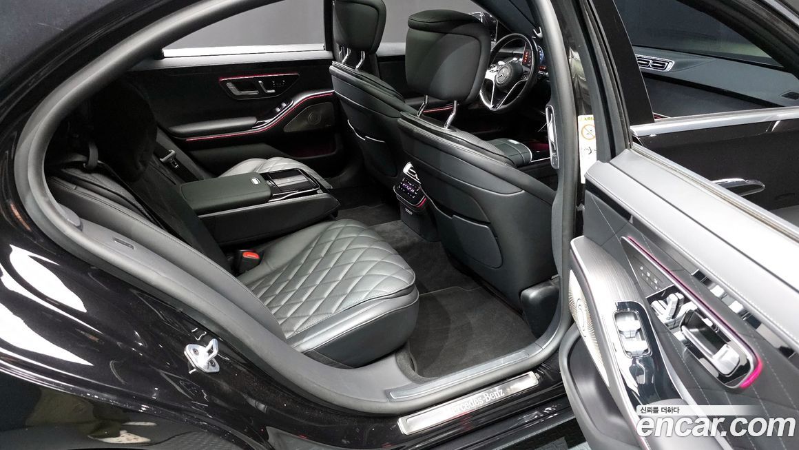 Mercedes-Benz S-Class 2023