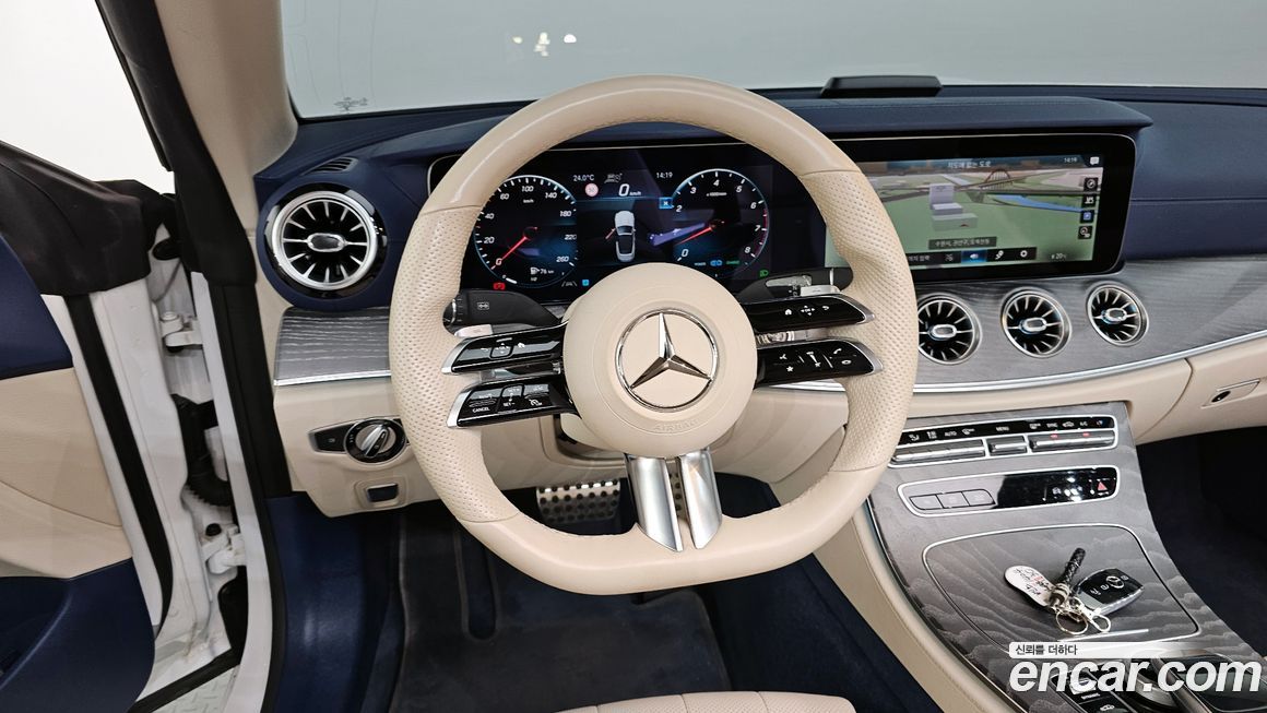 Mercedes-Benz E-Class 2022
