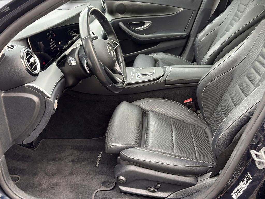 Mercedes-Benz E 300 2022