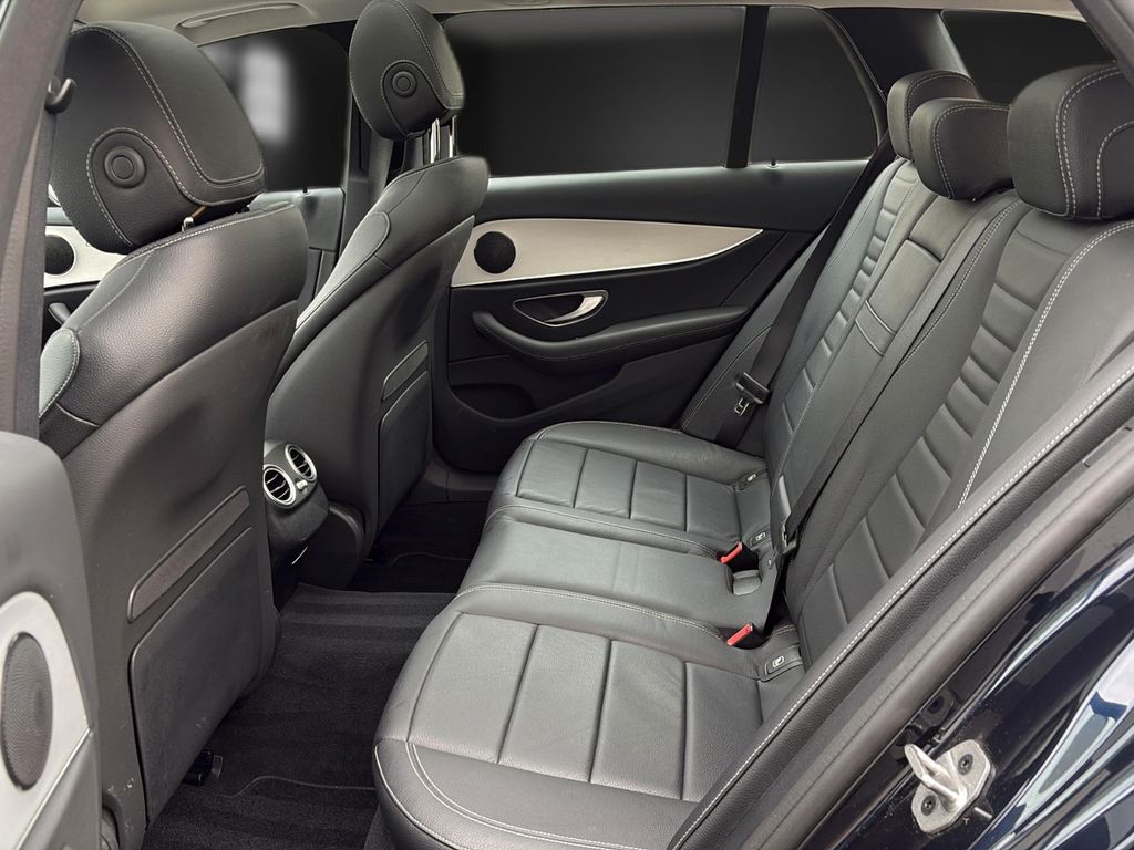 Mercedes-Benz E 300 2022